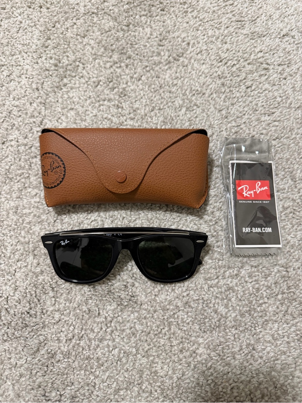 Rayban Wayfarer Sunglasses